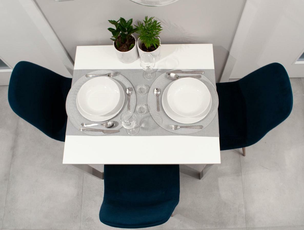 Navyblue Apartment Cracow Free Parking Tv Krakau Exterior foto