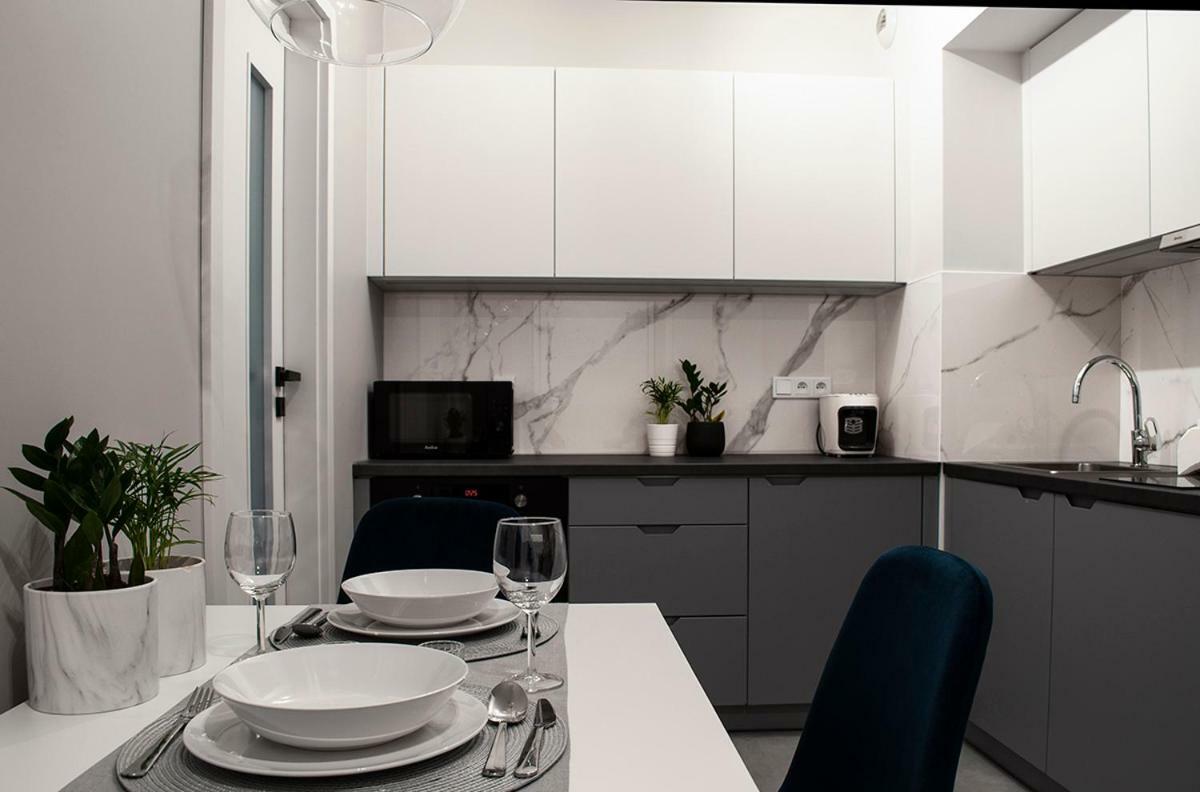Navyblue Apartment Cracow Free Parking Tv Krakau Exterior foto